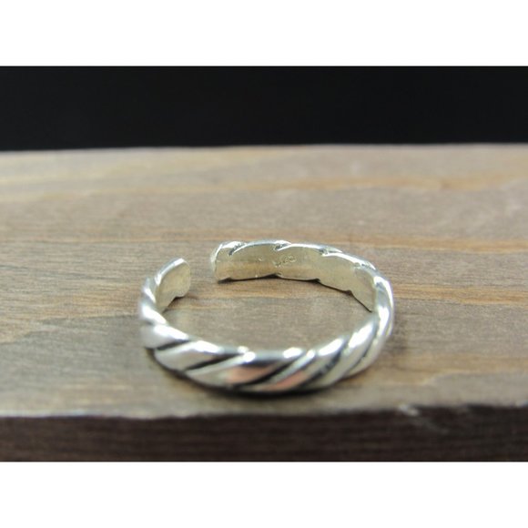 Size 4 Sterling Silver Braid Pattern Toe Band Ring Vintage Statement Engagement - Picture 5 of 8